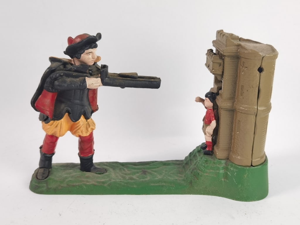 Vintage Cast Iron William Tell Shooting Apple Mech (1 of 5)