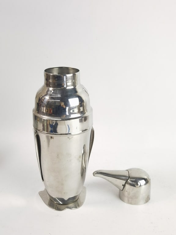 Pottery Barn Chrome Penguin Cocktail Shaker - 4