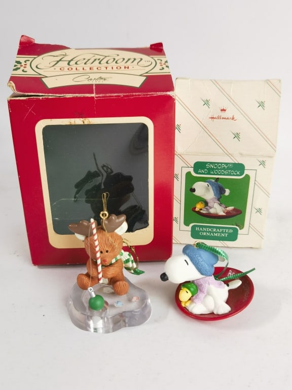 (2) Vintage Keepsake Christmas Ornaments: (2) Vintage Keepsake Christmas Ornaments, 2.5in by 2.25in