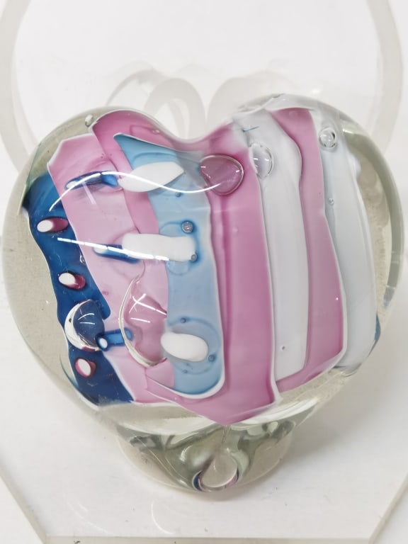 Vintage Art Glass Heart Paperweight (1 of 3)