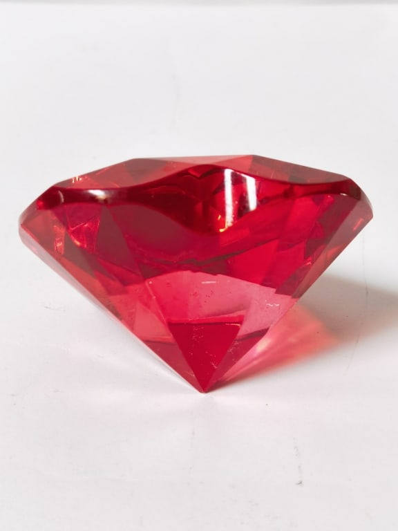 Red Heart Diamond Paperweight - 2
