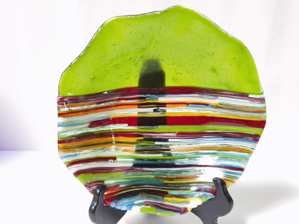 Vintage Green Art Glass Shallow Bowl (1 of 3)