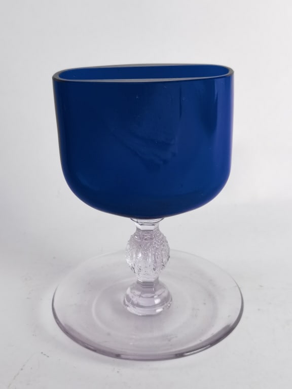 Vintage Cambridge Glass Cobalt Blue Glass Vase (1 of 3)