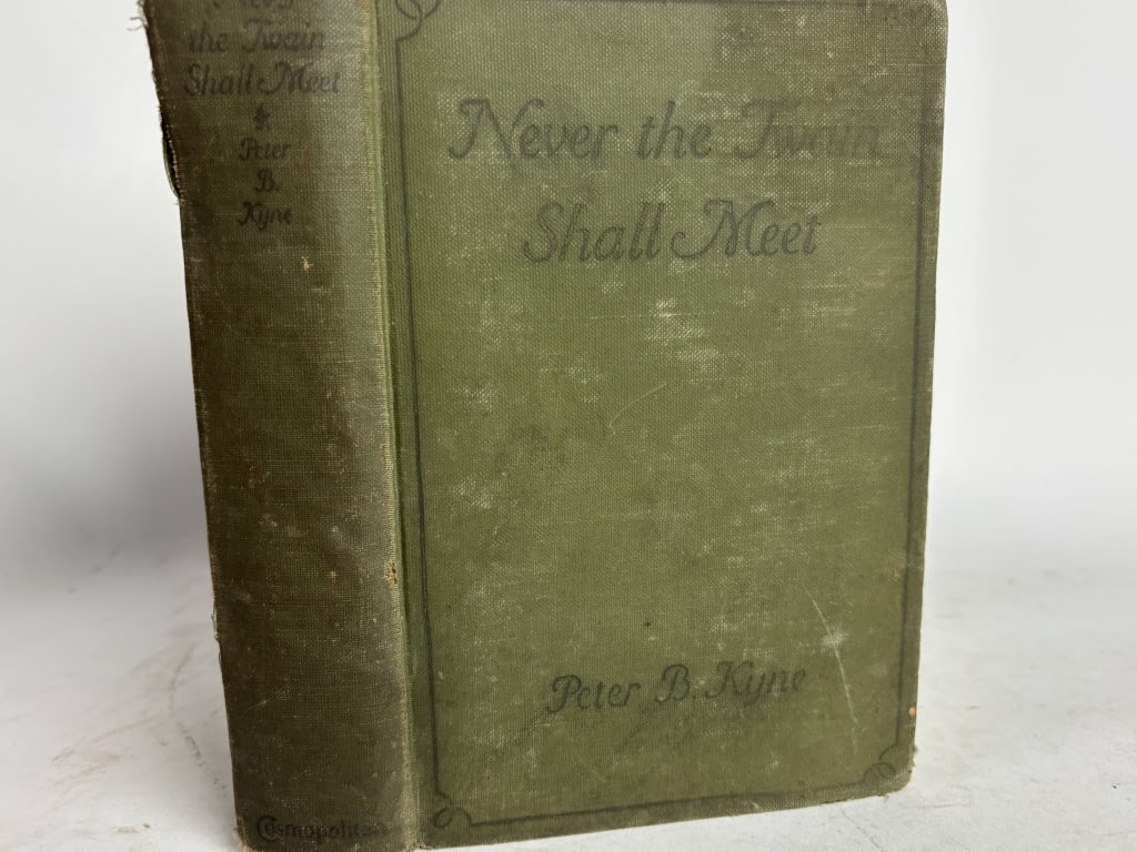 1923 Never the Twain Shall Meet: 1923 Never the Twain Shall Meet, 7.75in