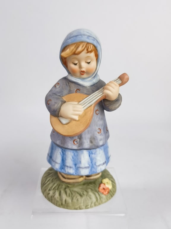 1998 Goebel Berta Hummel "Girl with Lute" Figurine: 1998 Goebel Berta Hummel "Girl with Lute" Figurine, 5 3/8in