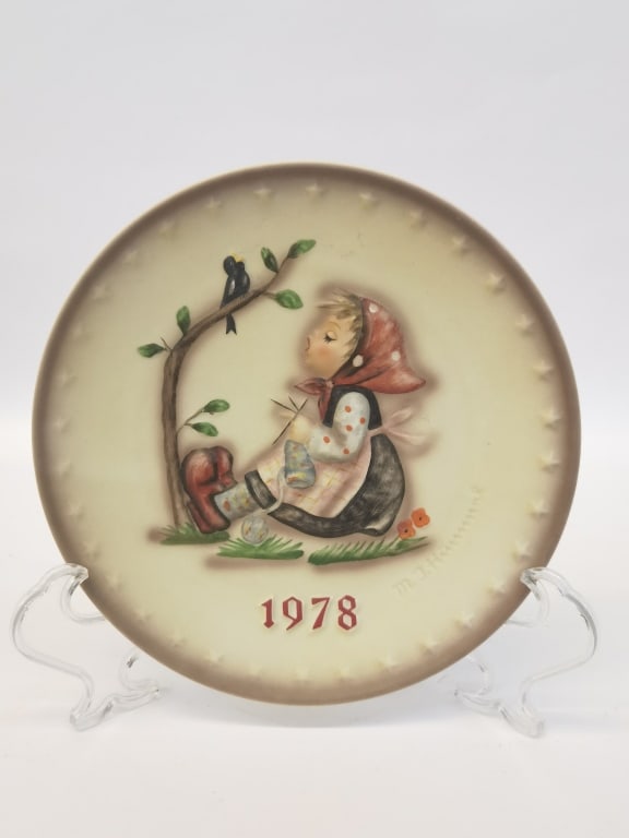 1978 Goebel Hummel 8th Annual Plate (1 of 3)