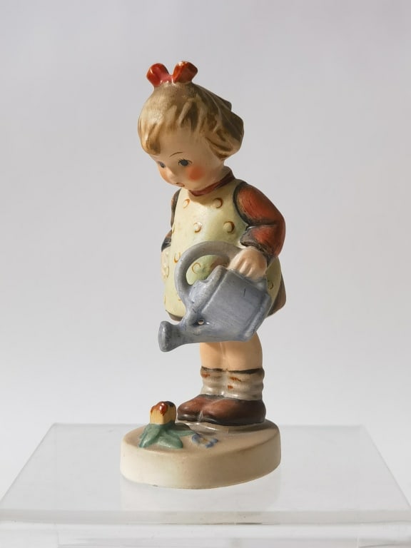 Goebel Hummel Porcelain "Little Gardener" Figurine: Goebel Hummel Porcelain "Little Gardener" Figurine, 4.5in