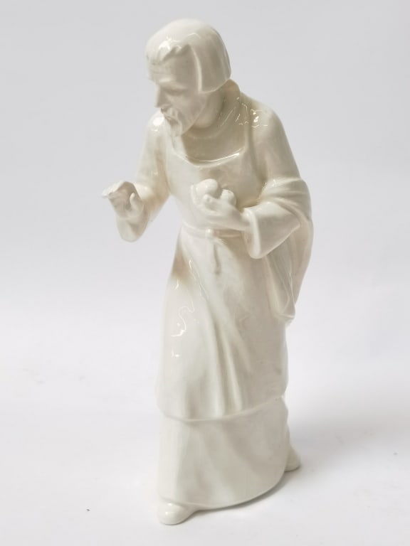 1951 Goebel Hummel Porcelain Jesus Christ Figurine: 1951 Goebel Hummel Porcelain Jesus Christ Figurine, 7.5in