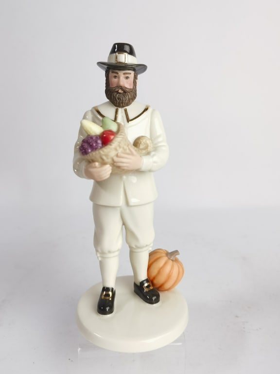 Lenox Porcelain "Give Thanks" Male Pilgram Figurin (1 of 4)