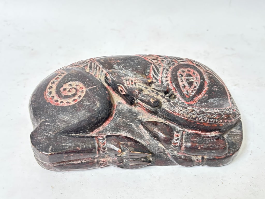 Vintage Indonesia Wood Carved Deer Box Cover: Vintage Indonesia Wood Carved Deer Box Cover, 7in by 2in