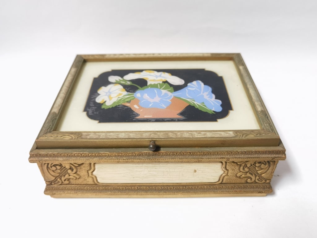 Vintage Wood Carved Floral Jewelry Box (1 of 5)