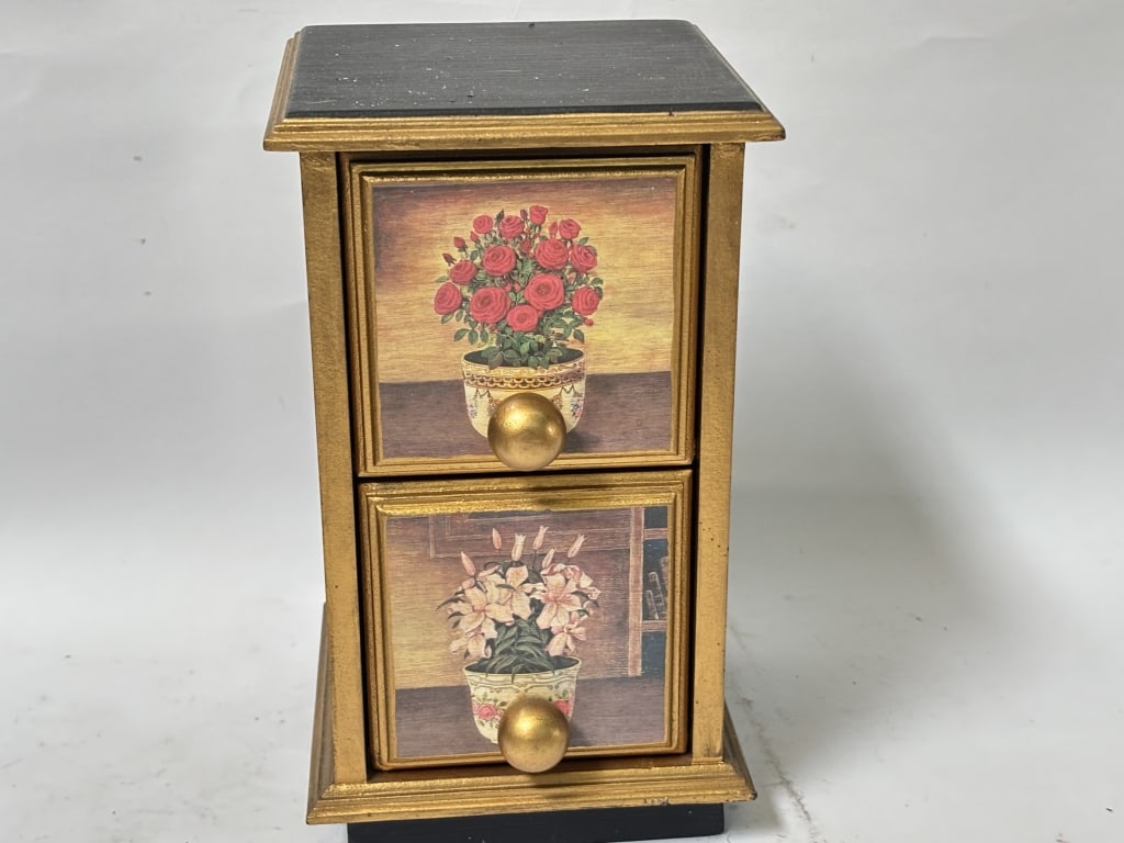Vintage Gilt Floral Wood Jewelry Box: Vintage Gilt Floral Wood Jewelry Box, 9.5in by 5.75in
