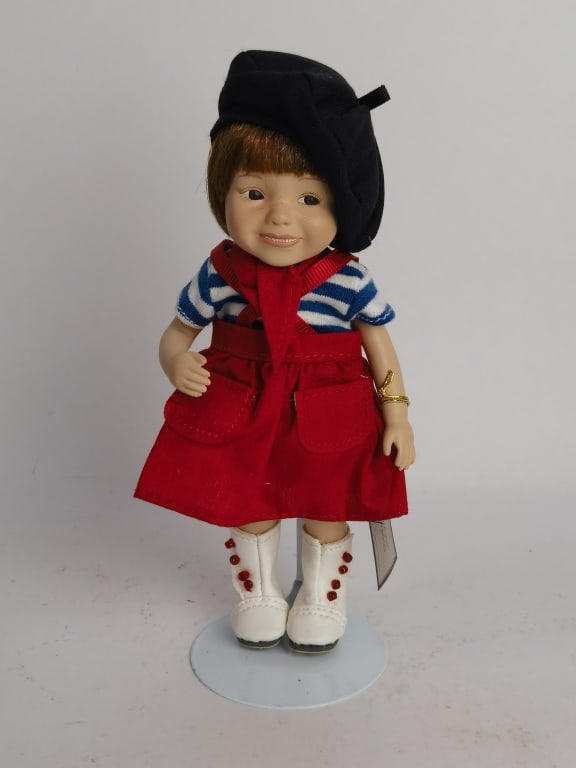 Vintage Ashton-Drake Galleries Monique (France) Do: Vintage Ashton-Drake Galleries Monique (France) Doll, 7in