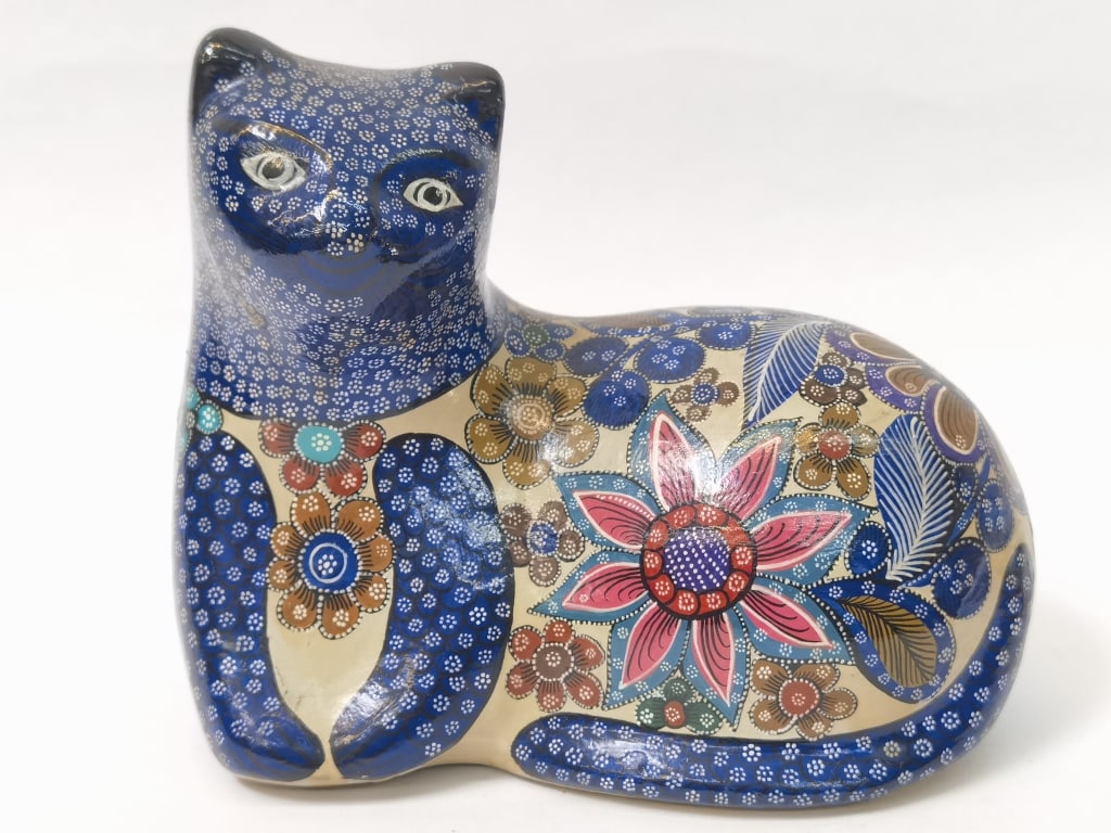 Vintage MCM Hand Painted Ceramic Cat (1 of 4)