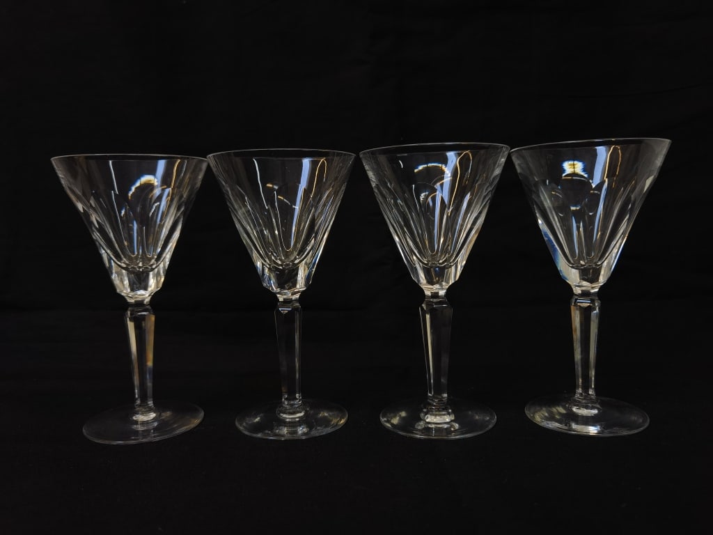 (4) Vintage Waterford Crystal "Sheila" Wine Glasse: (4) Vintage Waterford Crystal "Sheila" Wine Glasses, 6.5in