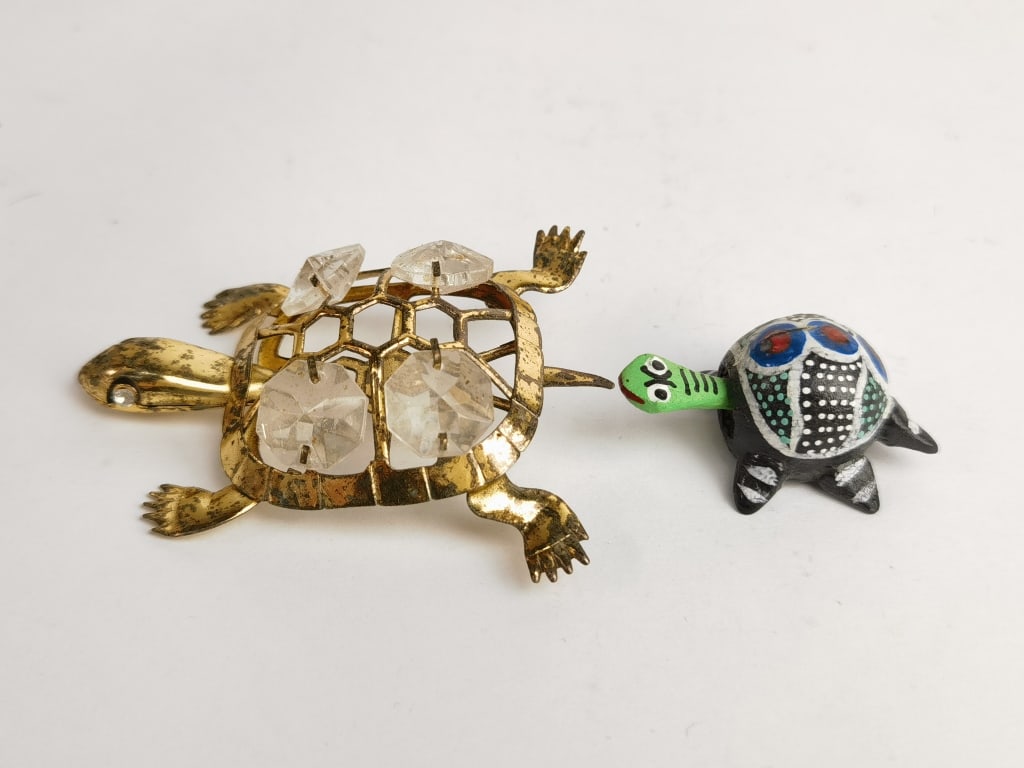 (2) Turtle Decors (1 of 3)