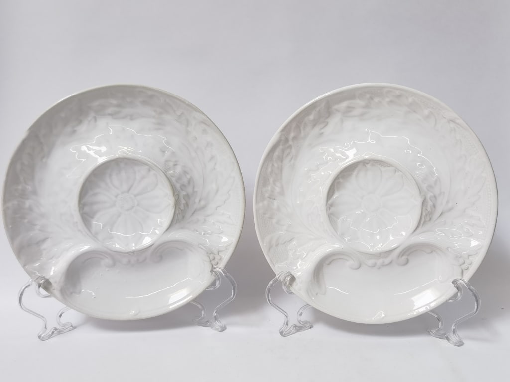 (2) William Sonoma Portugal Porcelain Dip Dishes: (2) William Sonoma Portugal Porcelain Dip Dishes, 9in