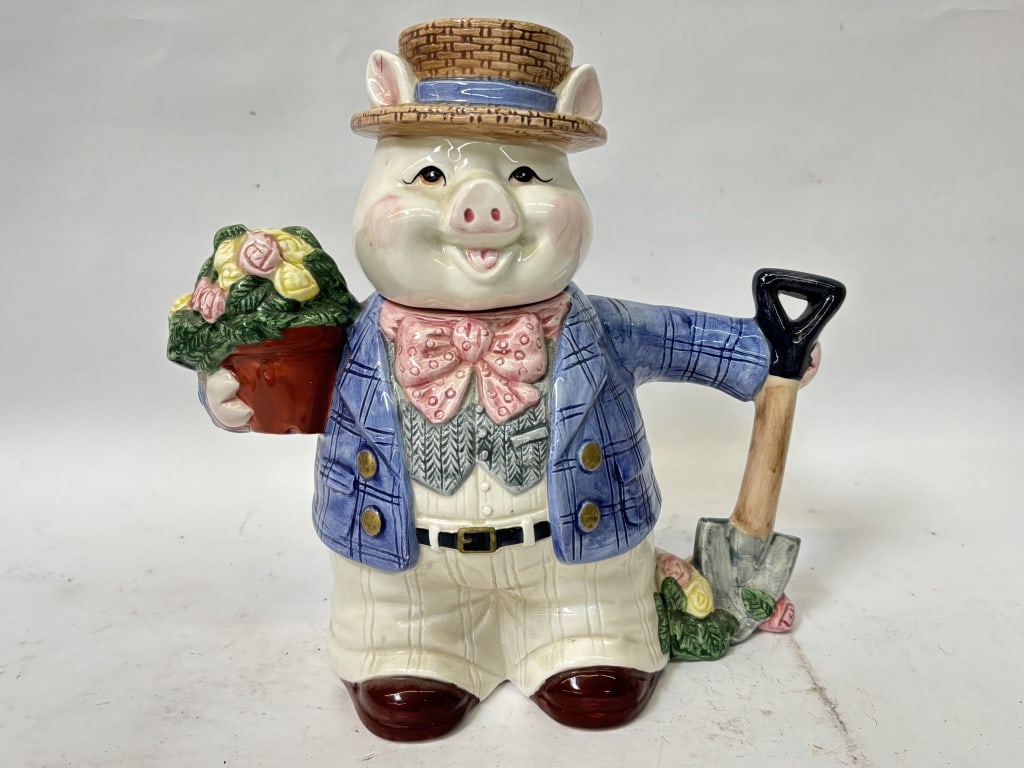 Vintage OCI Porcelain Gentleman Pig Teapot: Vintage OCI Porcelain Gentleman Pig Teapot, 9.5in by 9in