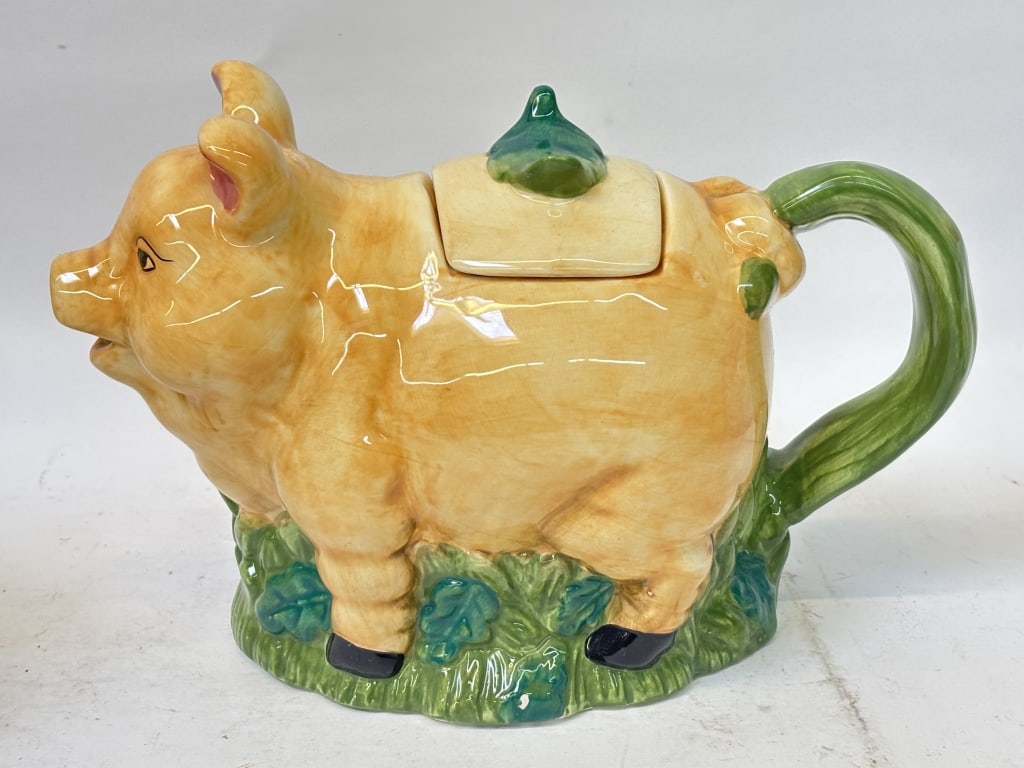 Vintage Porcelain Pig Teapot (1 of 3)