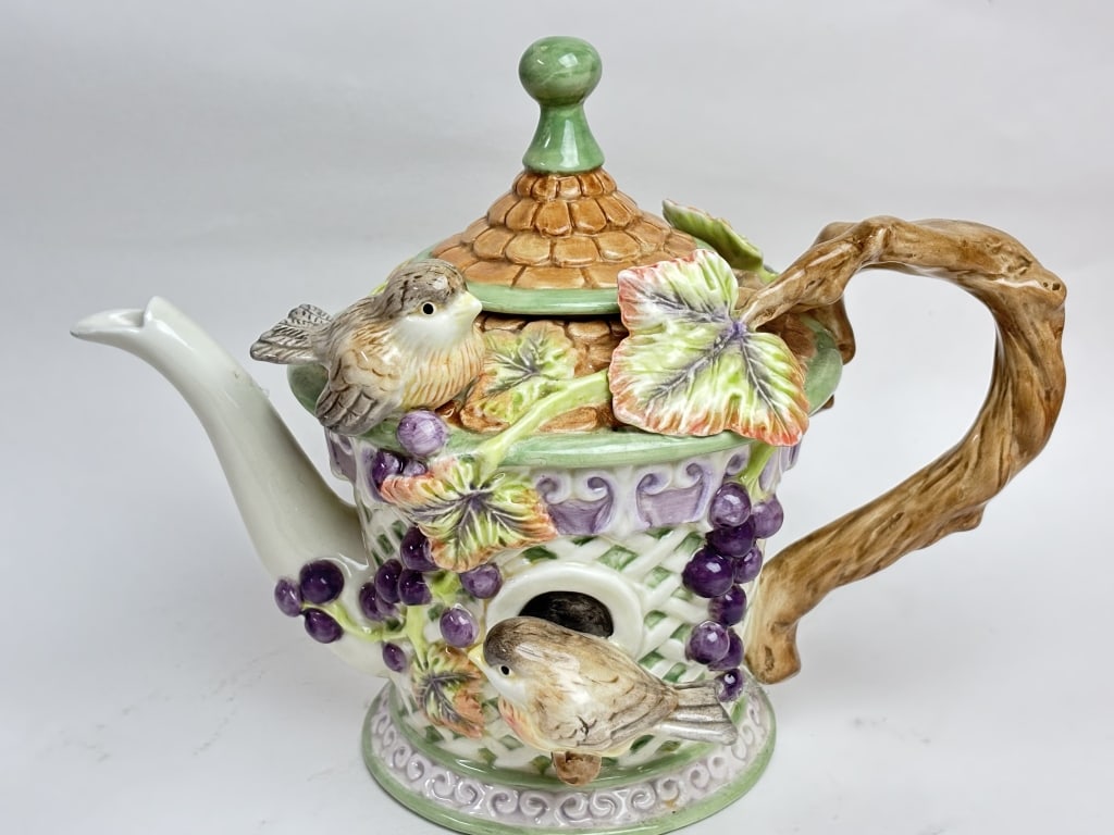Vintage Fitz & Floyd Chateau Lattice Garden Teapot: Vintage Fitz & Floyd Chateau Lattice Garden Teapot, 10.5in by 8in