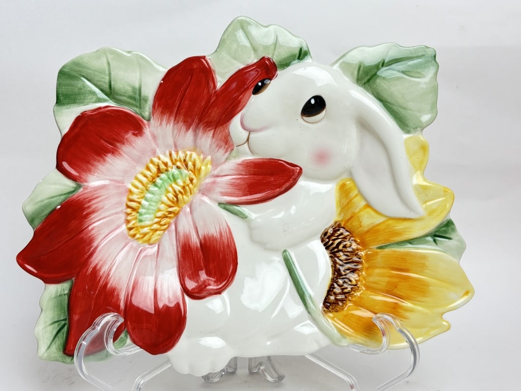 Vintage Fitz & Floyd Porcelain Bunny Plate (1 of 4)