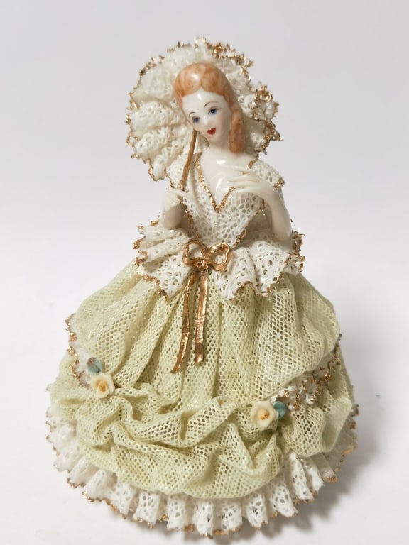 Vintage Dresden Germany Porcelain Lace Dress Lady: Vintage Dresden Germany Porcelain Lace Dress Lady, 6.5in