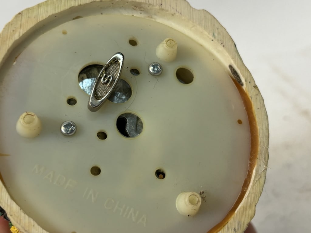 Vintage Sea Turtle Snow Globe - 6