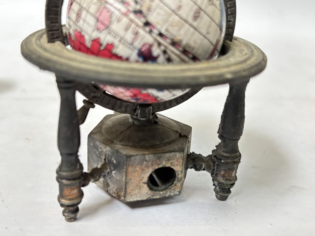 (4) Vintage Small Table Decors - 5