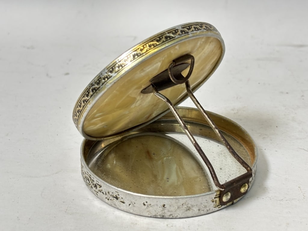 Vintage Compact Mirror - 2