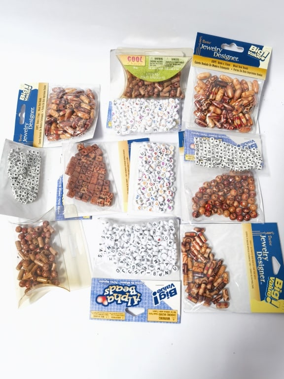 Group of Costume Jewelry Beads (1 of 3)