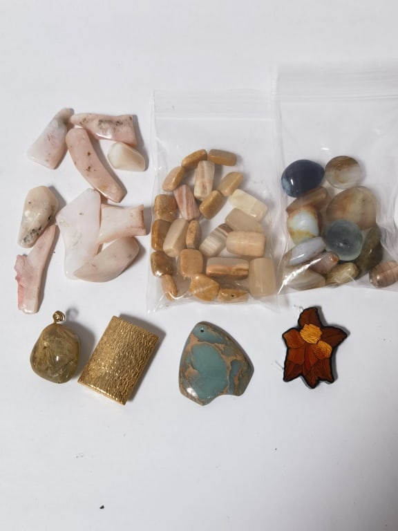 Group of Stone Jewelry Beads (1 of 2)