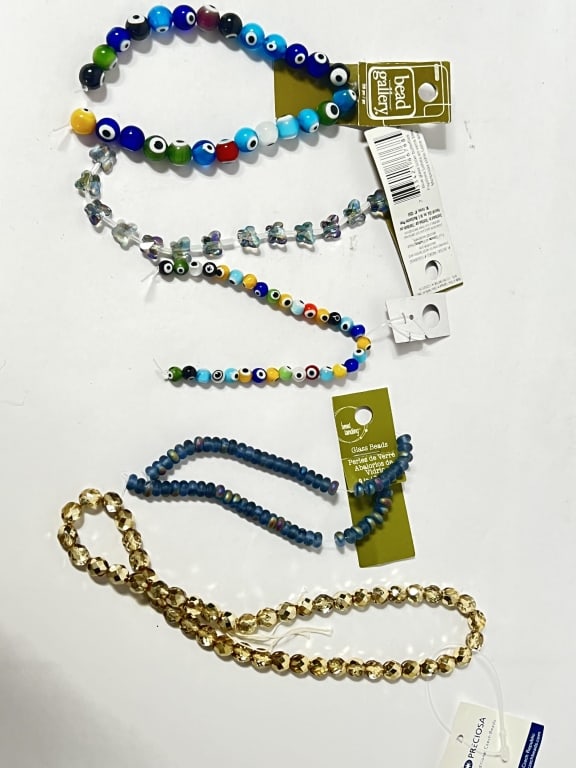 Group of Costume Jewelry Beads (1 of 2)