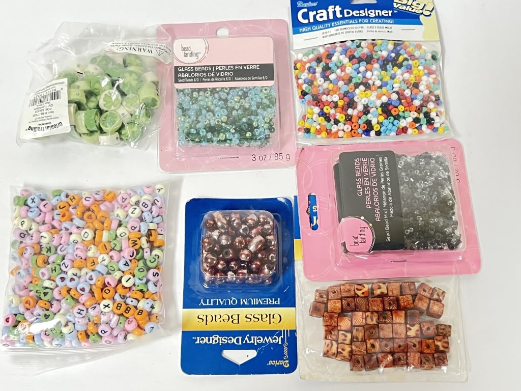 Group of Costume Jewelry Beads (1 of 3)