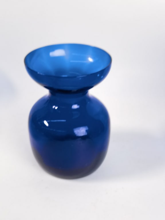 Vintage MCM Cobalt Blue Glass Vase (1 of 3)