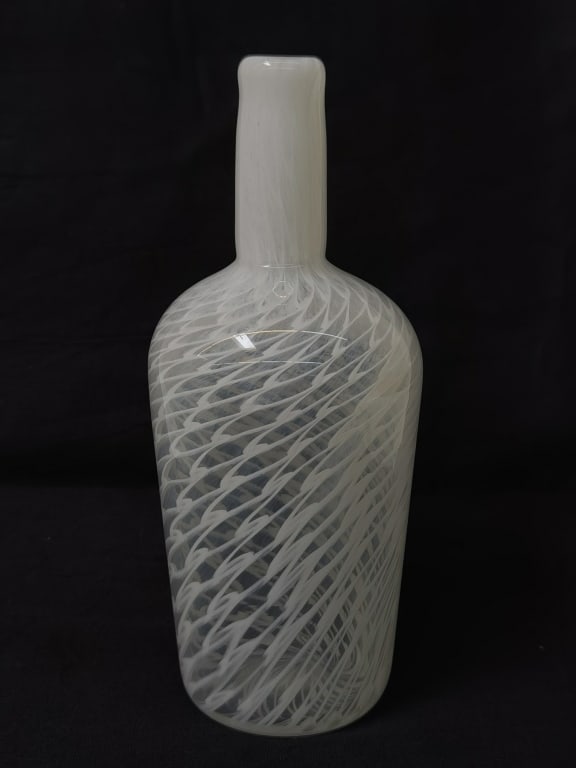 2001 Signed White Pulled Pattern Glass Vase: 2001 Signed White Pulled Pattern Glass Vase, 8.5in