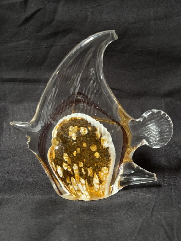 Vintage Murano Style Amber Art Glass Fish: Vintage Murano Style Amber Art Glass Fish, 6in by 5.5in