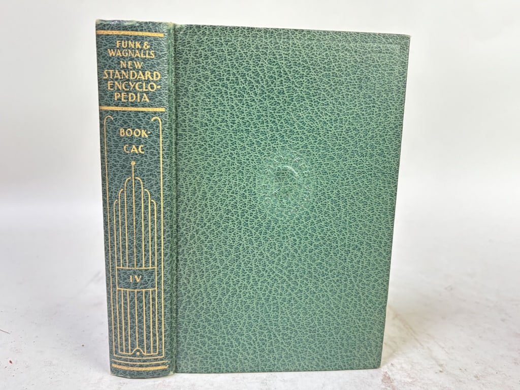 1935 Funk & Wagnalls New Standard Encyclopedia IV (1 of 4)