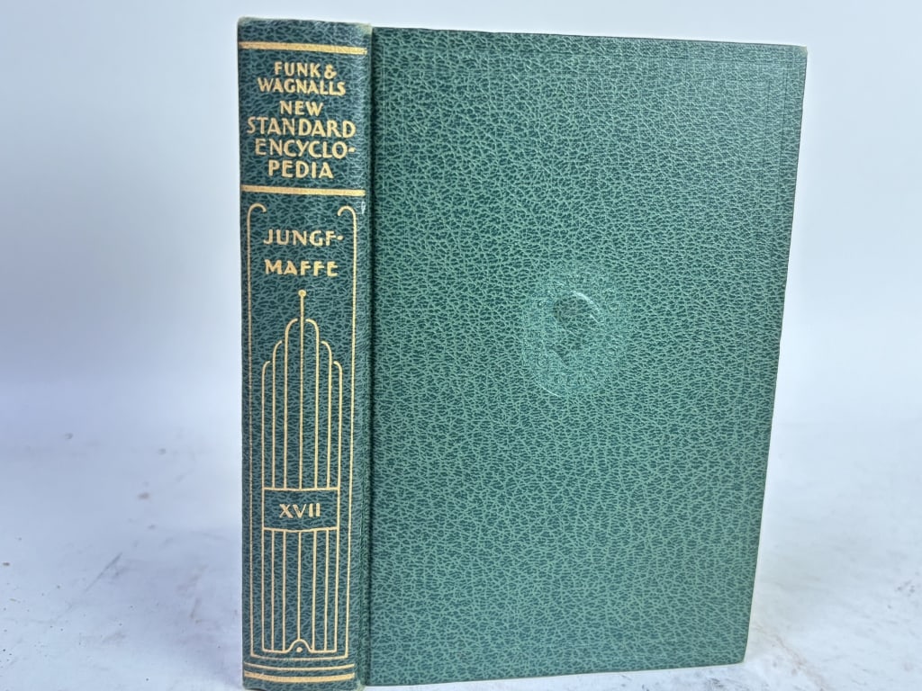 1935 Funk & Wagnalls New Standard Encyclopedia: 1935 Funk & Wagnalls New Standard Encyclopedia XVII, 6.25in by 4.25in