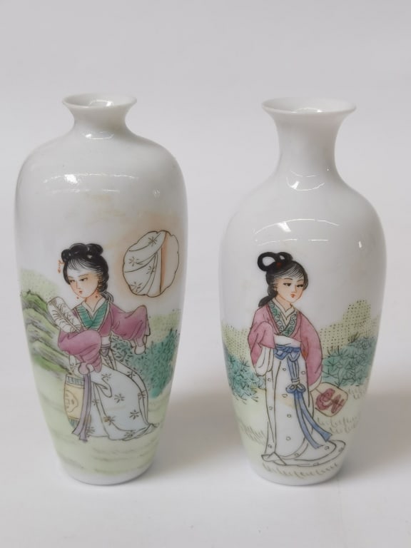 (2) Chinese Egg Shell Porcelain Famille Rose Vases: (2) Chinese Egg Shell Porcelain Famille Rose Vases, 3.75in