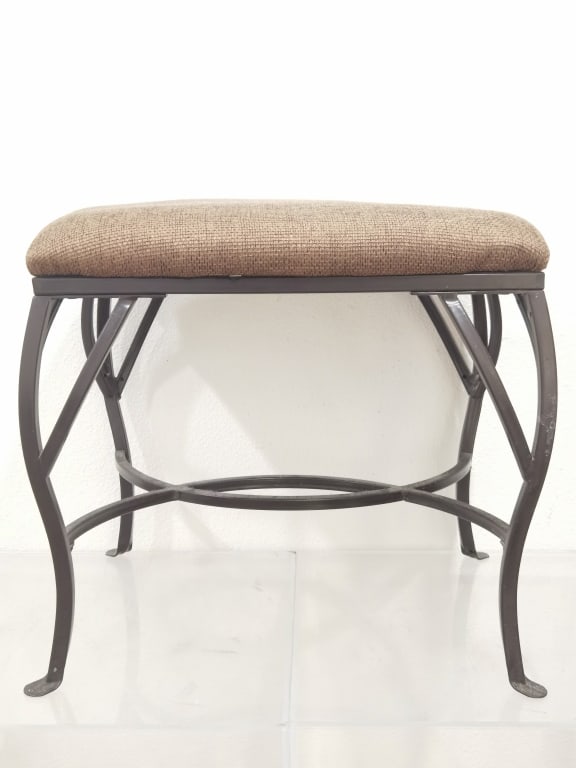 Shoe Bench: Shoe Bench, 19in by 18in by 15in