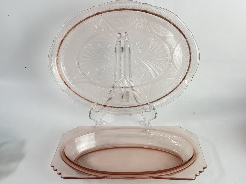 (2) Vintage Hazel Atlas Royal Lace Pink Depression: (2) Vintage Hazel Atlas Royal Lace Pink Depression Glass Plates, 12.75in by 1.25in