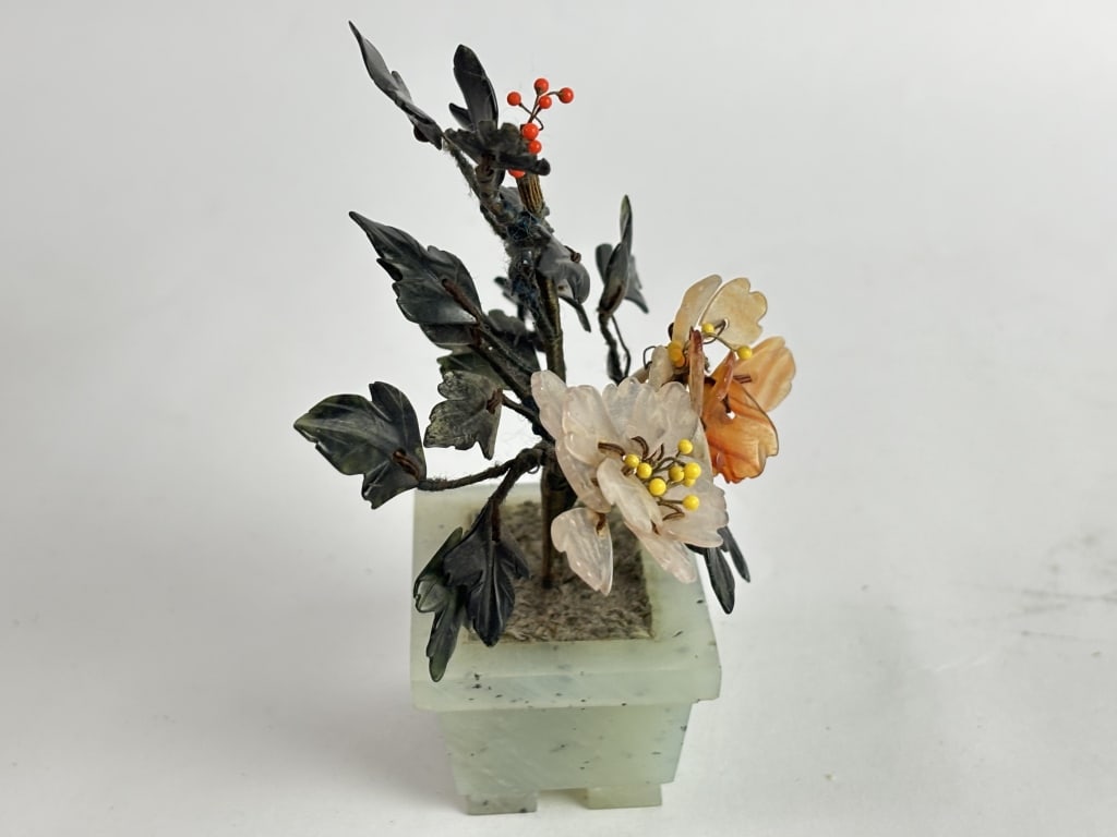 Vintage Chinese Jade Tree - 3
