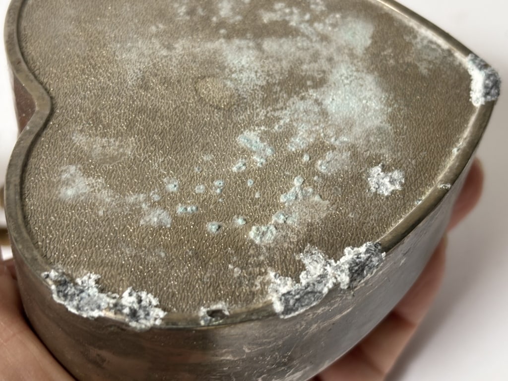 (2) Metal Objects - 4