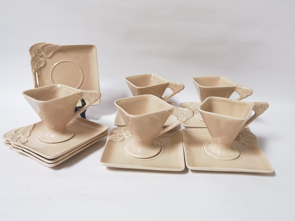 (6) Vintage Chatelaine Sharon Merrill Tea Cup Sets: (6) Vintage Chatelaine Sharon Merrill Tea Cup Sets, 5.5in