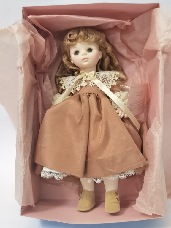 Vintage Madame Alexander "Elsie Leslie" Doll: Vintage Madame Alexander "Elsie Leslie" Doll, 13in