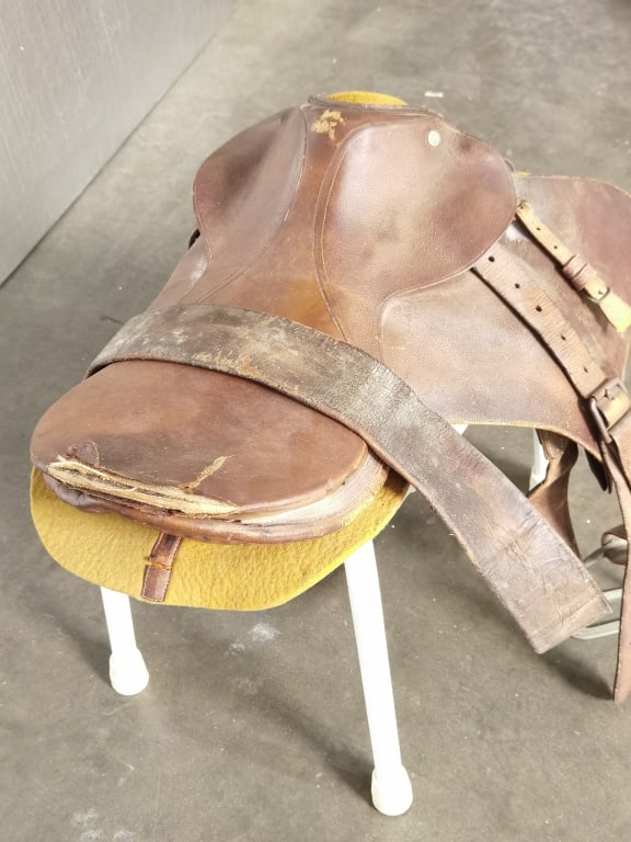 Vintage Leather Saddle - 3