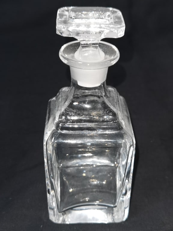 Vintage Clear Glass Square Decanter: Vintage Clear Glass Square Decanter, 7in by 3in by 3in