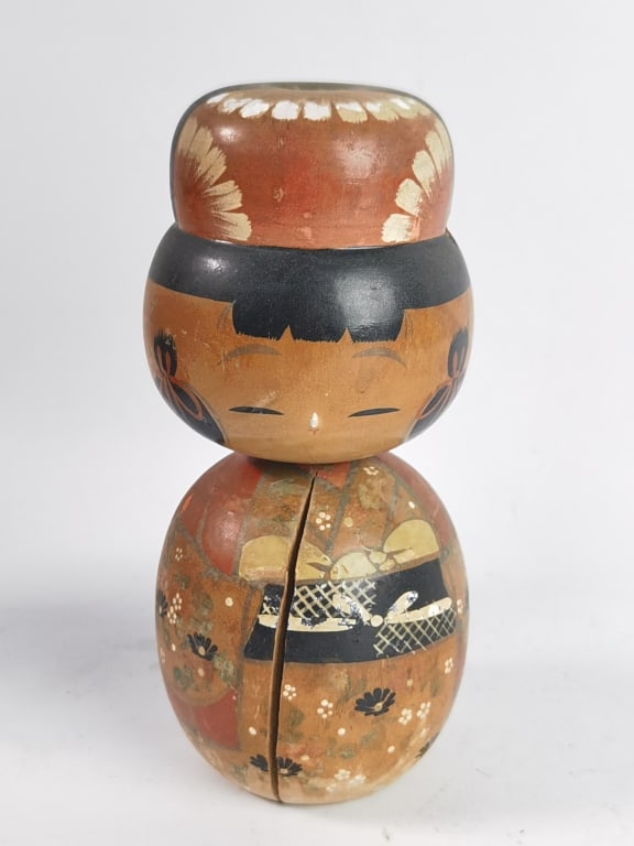 Vintage Japanese Hand Painted Wood Doll: Vintage Japanese Hand Painted Wood Doll, 7in