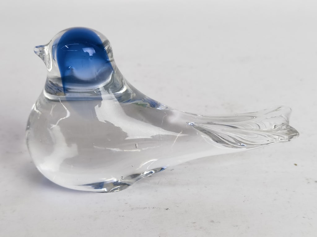 Vintage Blue/Clear Art Glass Bird (1 of 4)