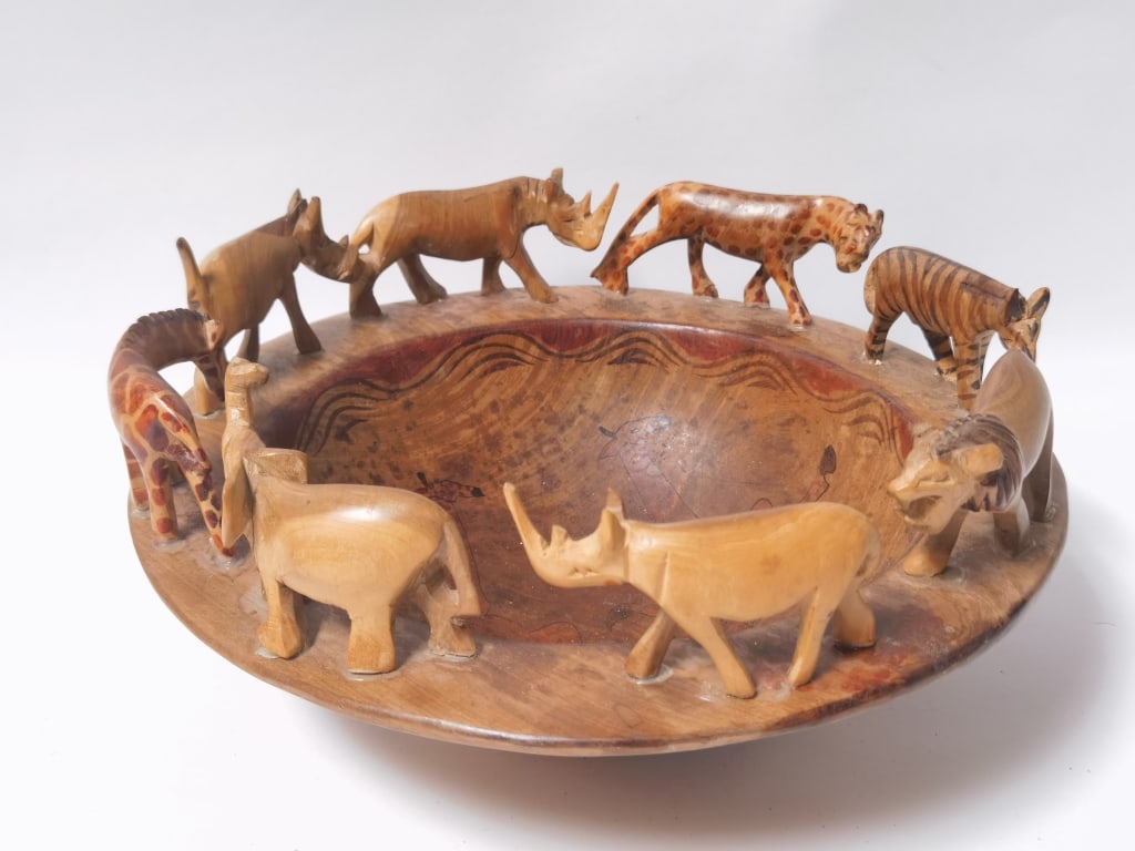 Vintage African Wood Carved Animals Bowl: Vintage African Wood Carved Animals Bowl, 11.5in by 5.25in